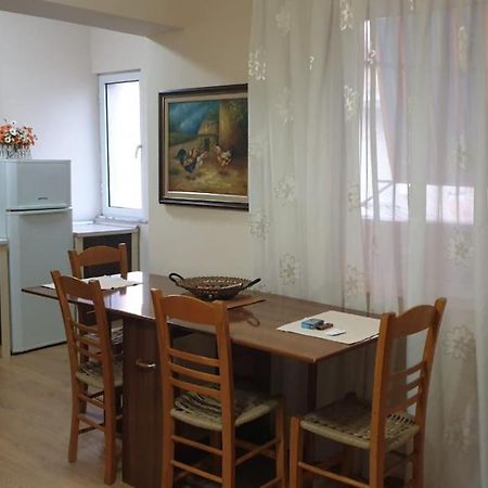 Valentina'S Apartment Tiranë Eksteriør bilde