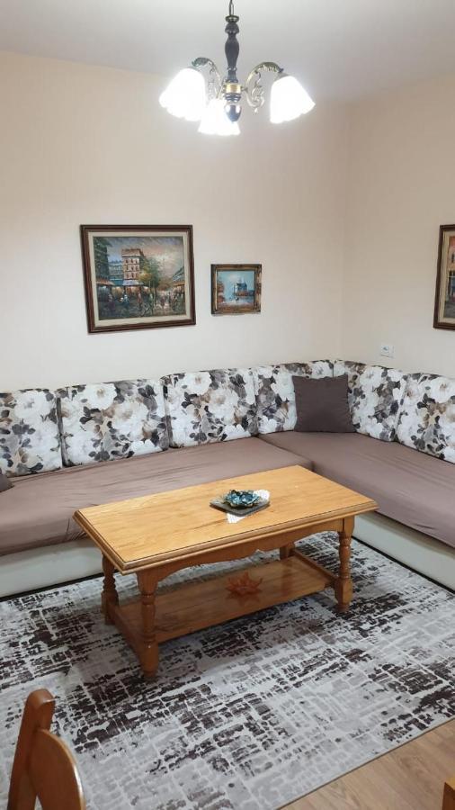 Valentina'S Apartment Tiranë Eksteriør bilde